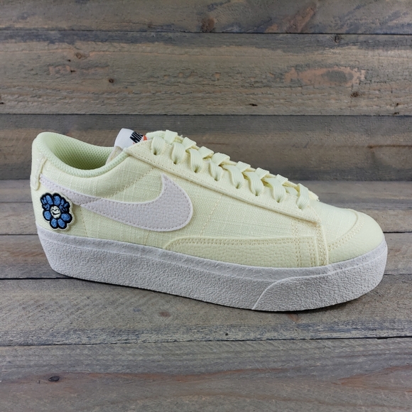 Nike Women's Blazar Low Platform SE NN Casual Shoes Sneakers - Picture 4 of 11